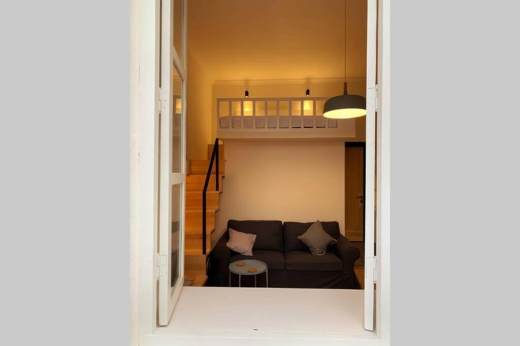 Bright Apartment Тбілісі Екстер'єр фото